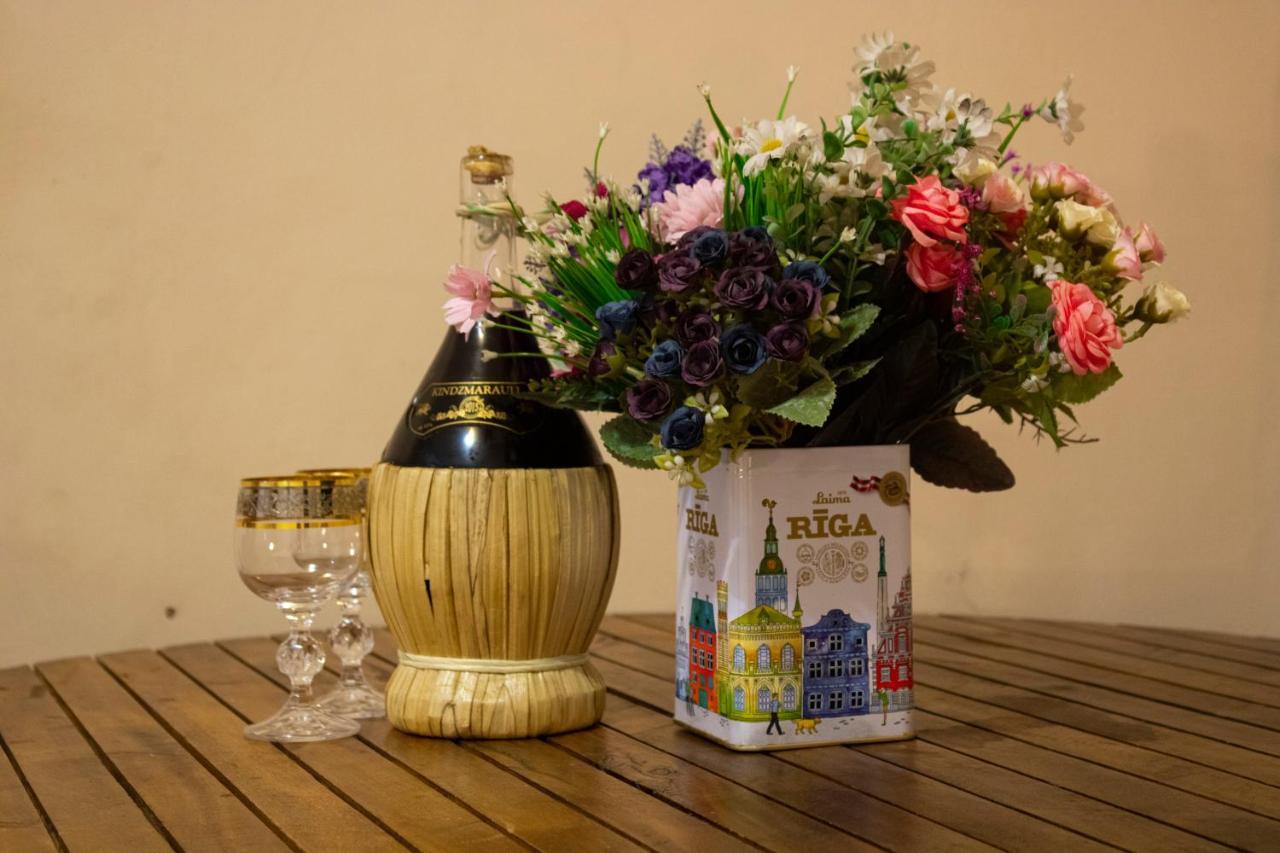 Nino'S Guest House Тбилиси Экстерьер фото