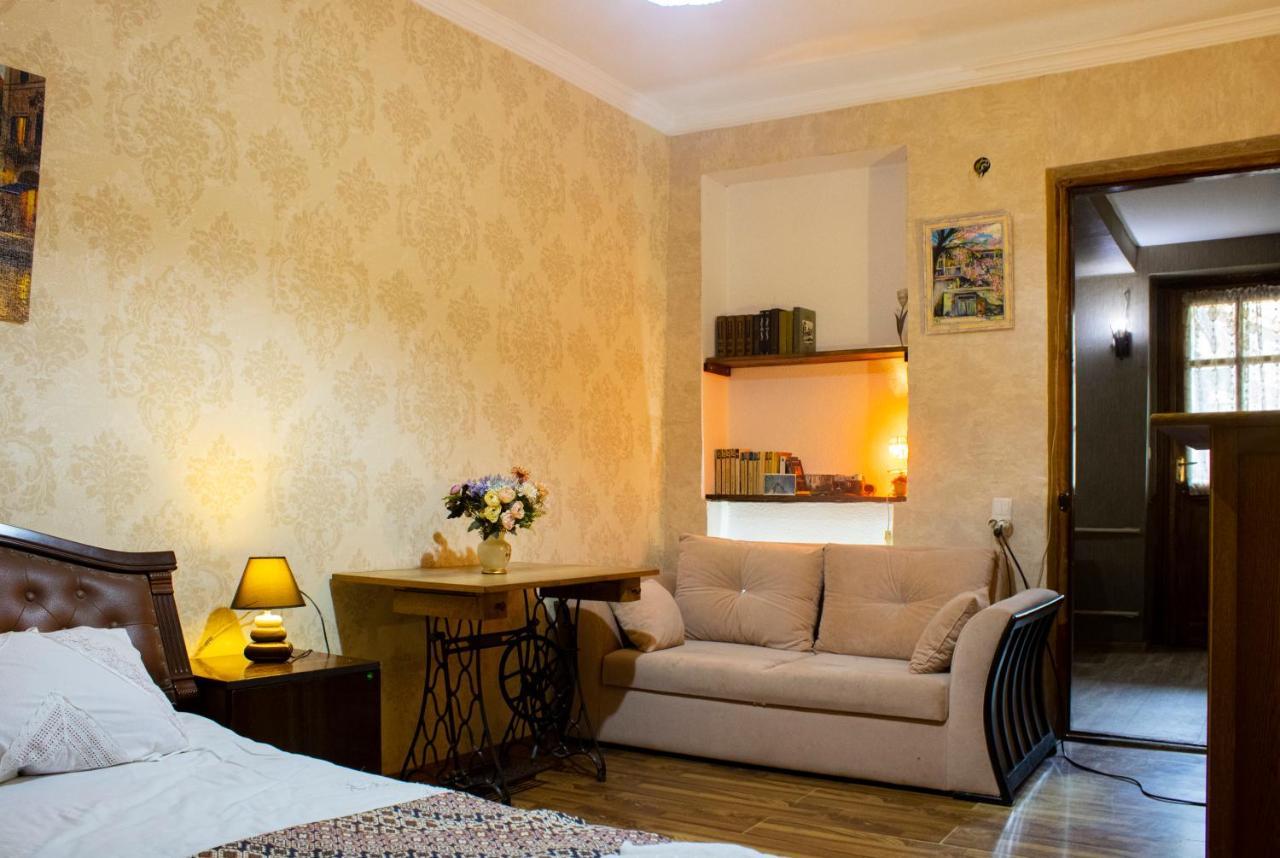 Nino'S Guest House Тбилиси Экстерьер фото