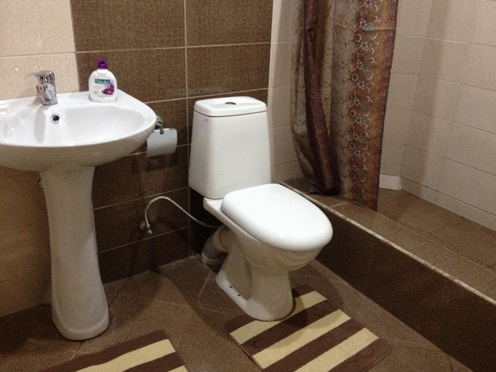 Nino'S Guest House Тбилиси Экстерьер фото